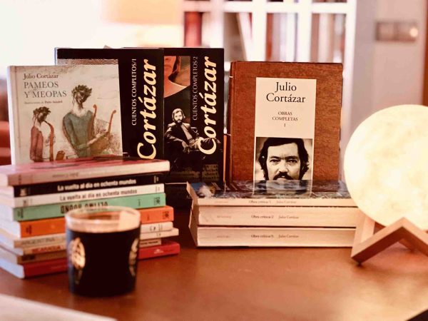 JULIO CORTÁZAR - LA VUELTA AL DÍA EN 80 MUNDOS